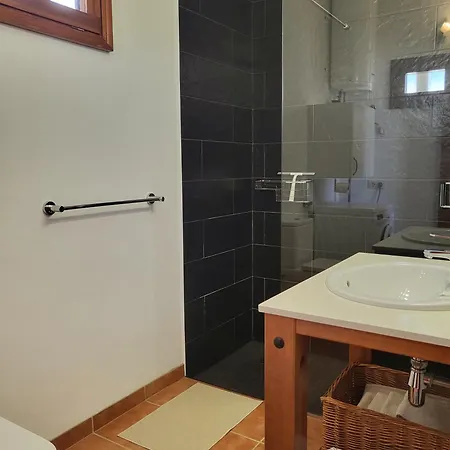 Little Gem Apartment, Molinos Apartment *