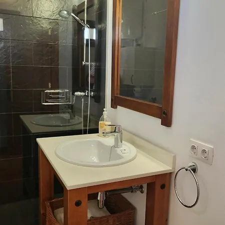 Little Gem Apartment, Molinos شقة