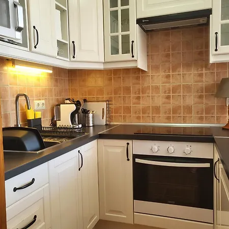 Little Gem Apartment, Molinos كوستا تاغيسي